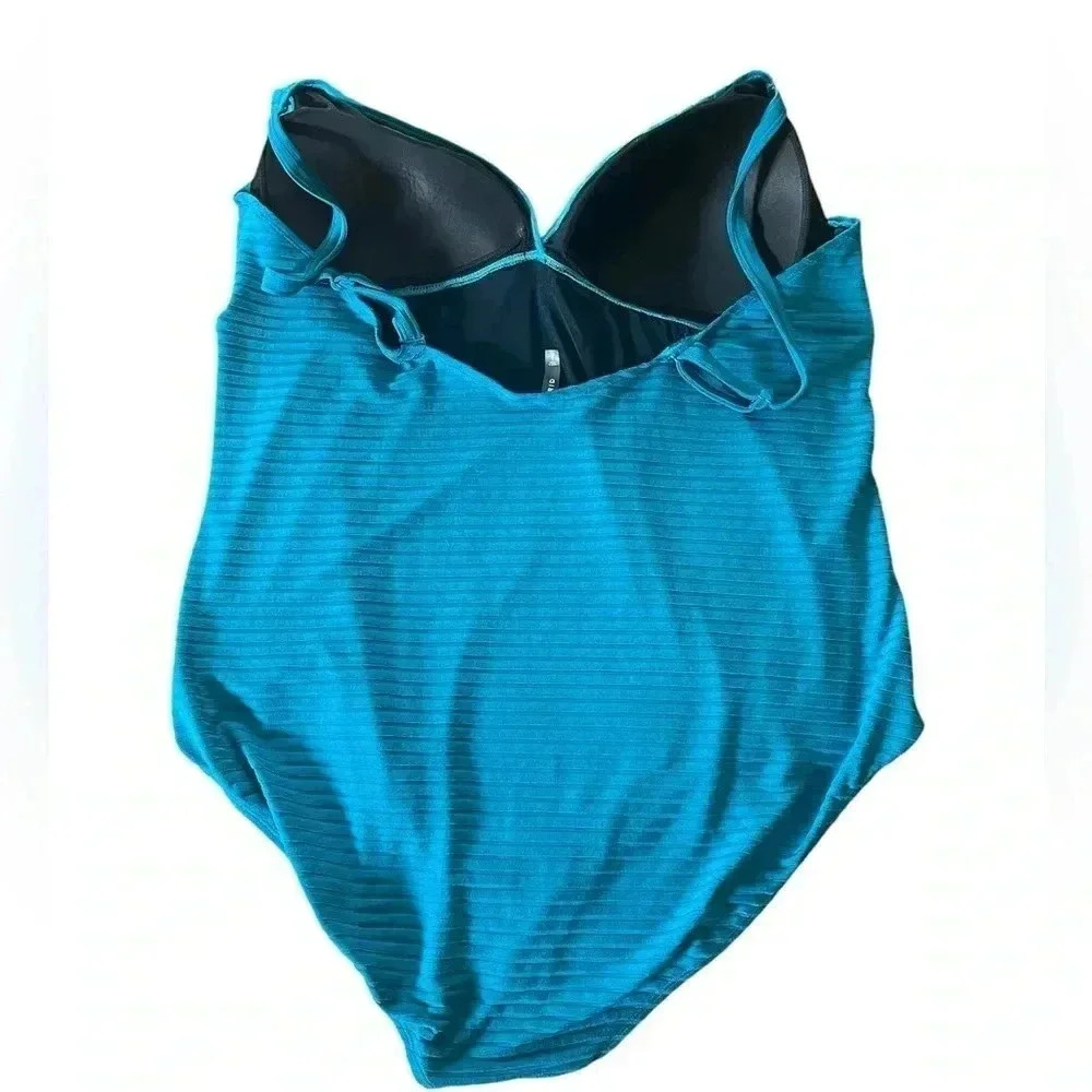 Torrid Womens Plus Size Blue Wireless Shadow Stripe One Piece Swimsuit 6X‎ - Picture 6 of 9